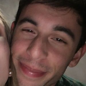 Meet your Posher, Ari